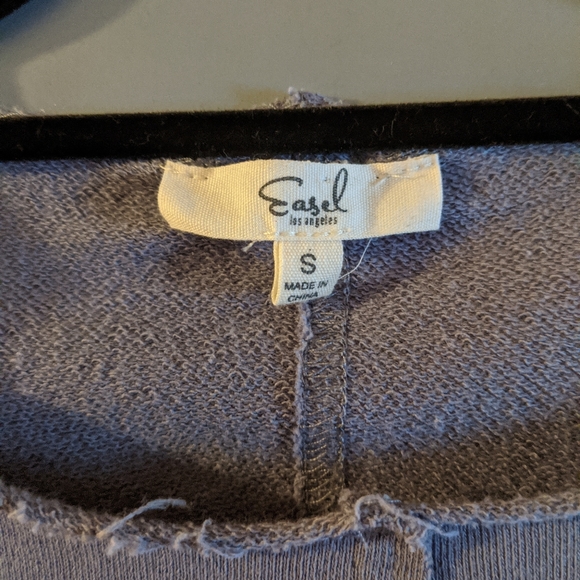 Vintage Style Pullover - Picture 3 of 4